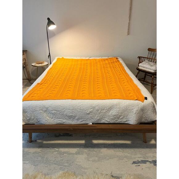 chloe & lex Classic Blanket Throw Cable Knit Yellow 100% Cotton - Picture 4 of 10